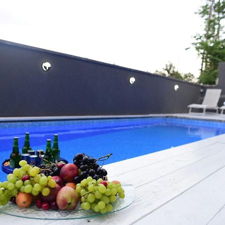 Shirat Ha-Agam Hotel Тиберия Екстериор снимка