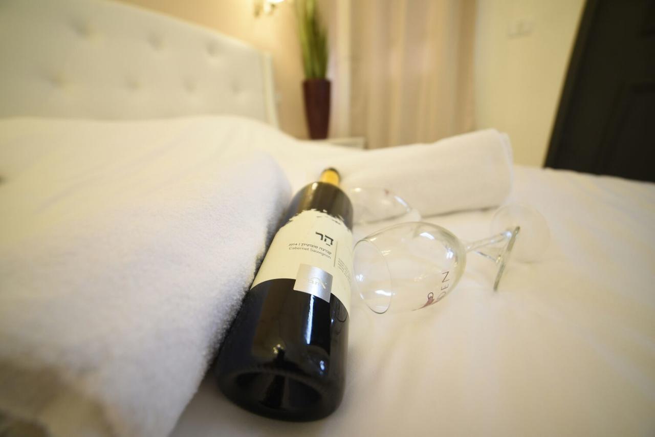 Shirat Ha-Agam Hotel Тиберия Екстериор снимка