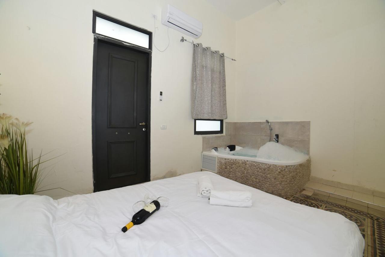 Shirat Ha-Agam Hotel Тиберия Екстериор снимка