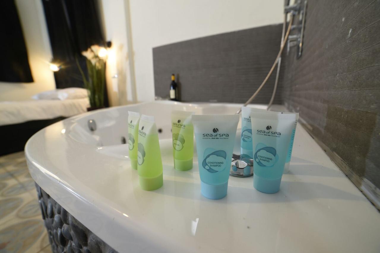 Shirat Ha-Agam Hotel Тиберия Екстериор снимка