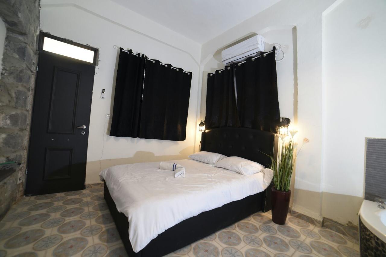 Shirat Ha-Agam Hotel Тиберия Екстериор снимка