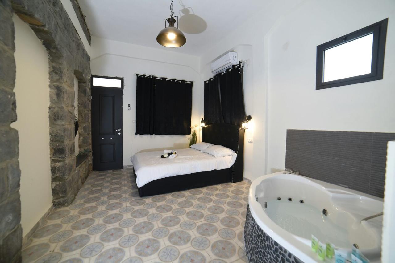 Shirat Ha-Agam Hotel Тиберия Екстериор снимка