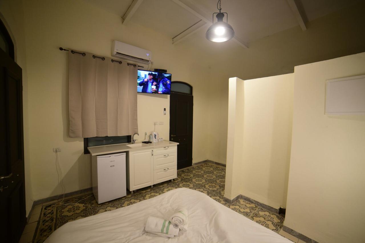 Shirat Ha-Agam Hotel Тиберия Екстериор снимка
