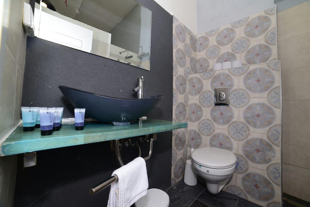 Shirat Ha-Agam Hotel Тиберия Екстериор снимка